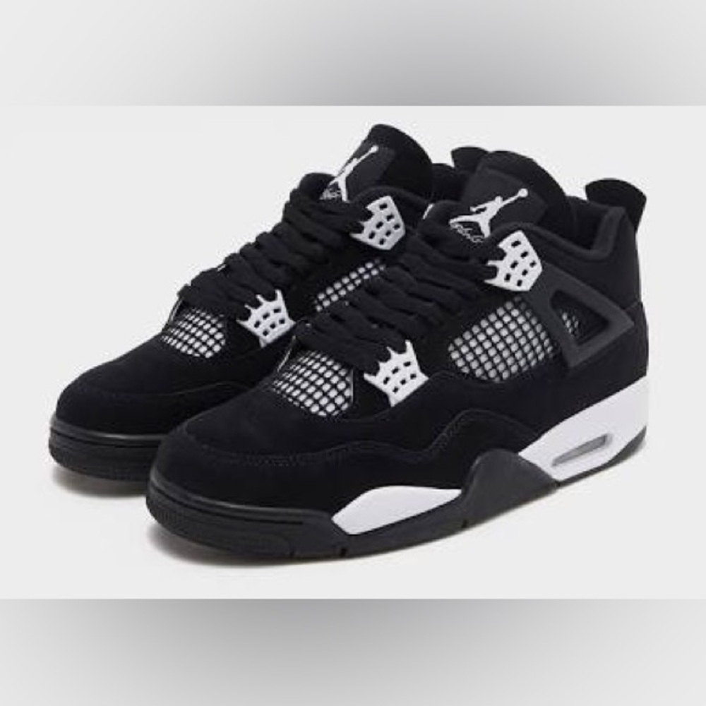 Jordan 4s White Thunder